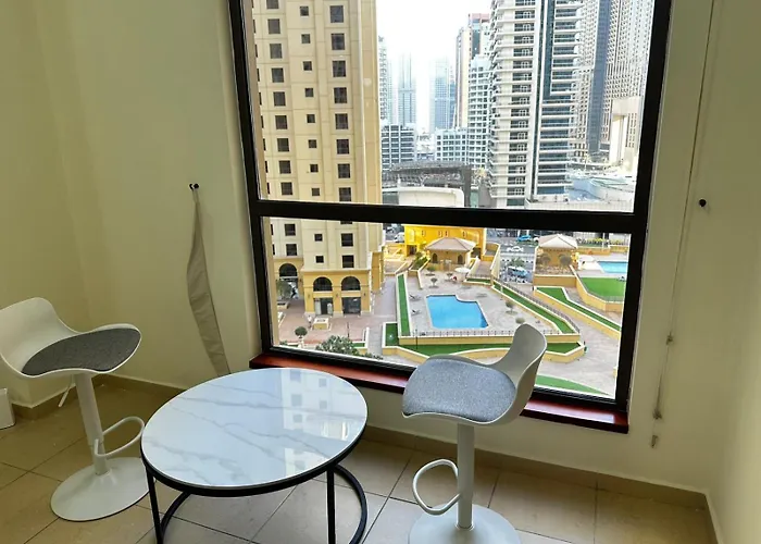 Hot Master Bed Room - Jbr Walk Marina